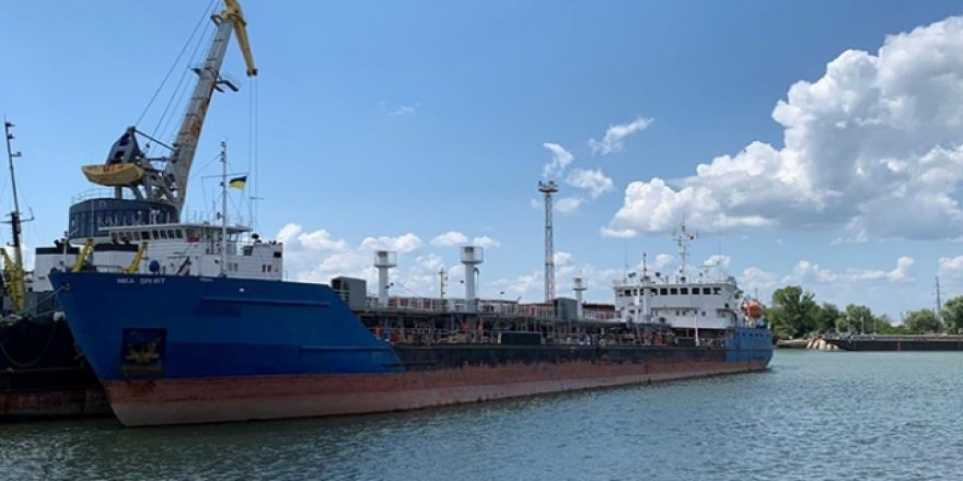 Ukrayna, Rus Tankerini Alıkoydu