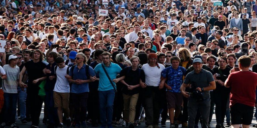 Rusya'da Seçim Protestosu