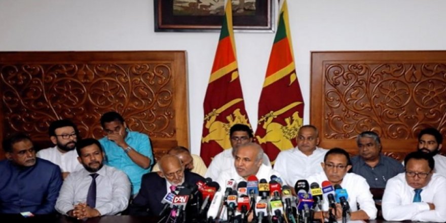 Sri Lanka'da İstifa Eden Müslüman Bakanlar Göreve Döndü