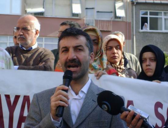 Kenan Alpay Davası Protesto Edildi
