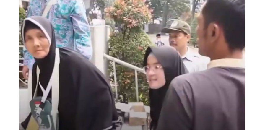 Hacca Gitmek İçin 26 Yıl Çöp Topladı