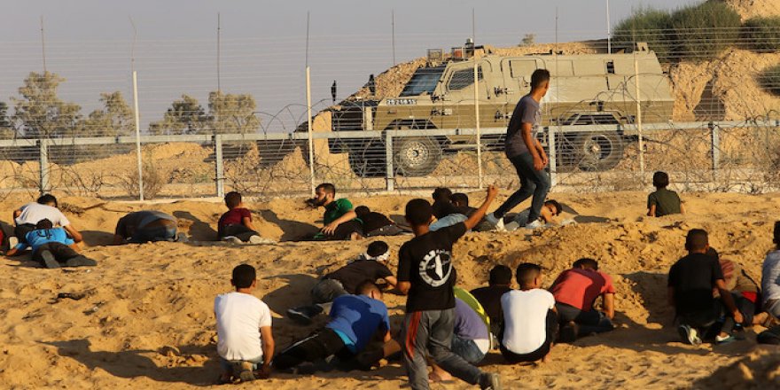 İsrail Askerleri Gazze Sınırı Yakınında Filistinlileri Şehit Etti