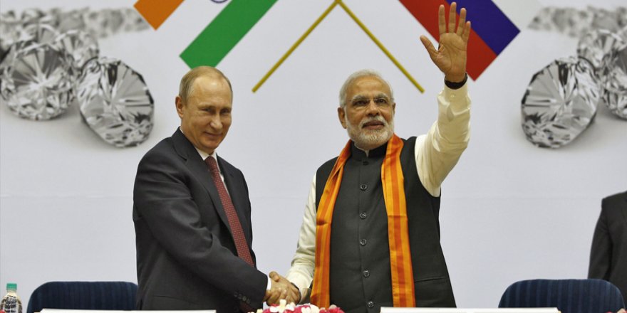 Rusya'dan Hindistan'ın Keşmir'i İşgaline Destek