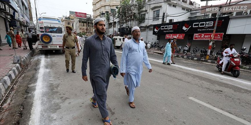 Pakistan Hindistan'ın Cammu Keşmir'de Dini Özgürlükleri Kısıtlanmasını Kınadı
