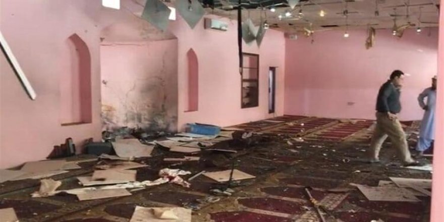 Pakistan'da Camide Patlama: 4 Ölü, 20 Yaralı
