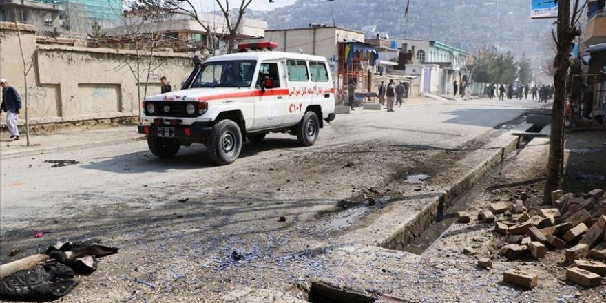 Afganistan'da Bombalı Saldırı: 12 Ölü