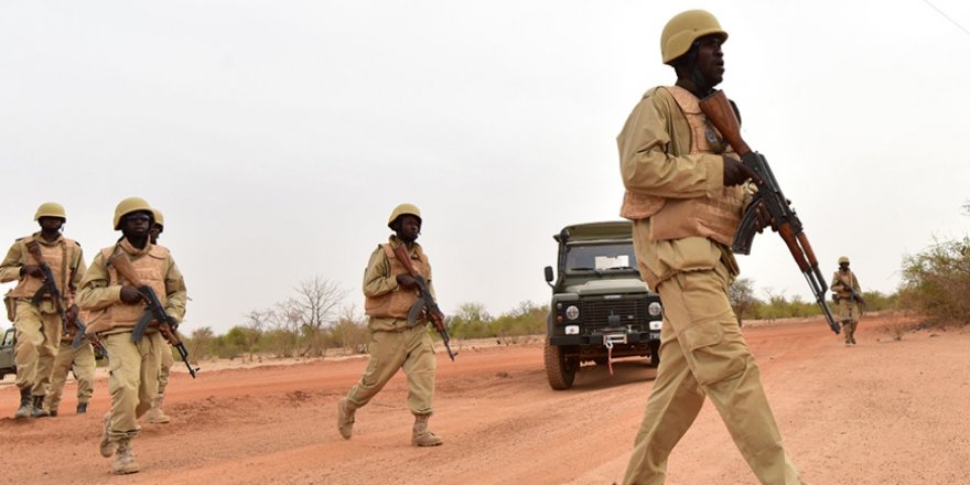 Burkina Faso'da Askeri Üsse Saldırı: 24 Ölü