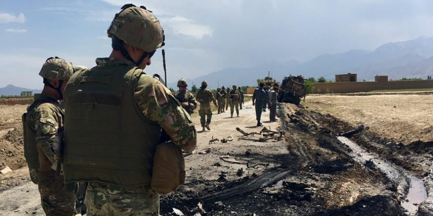 Afganistan'da ABD Askeri Konvoyuna Bombalı Araç Saldırısı