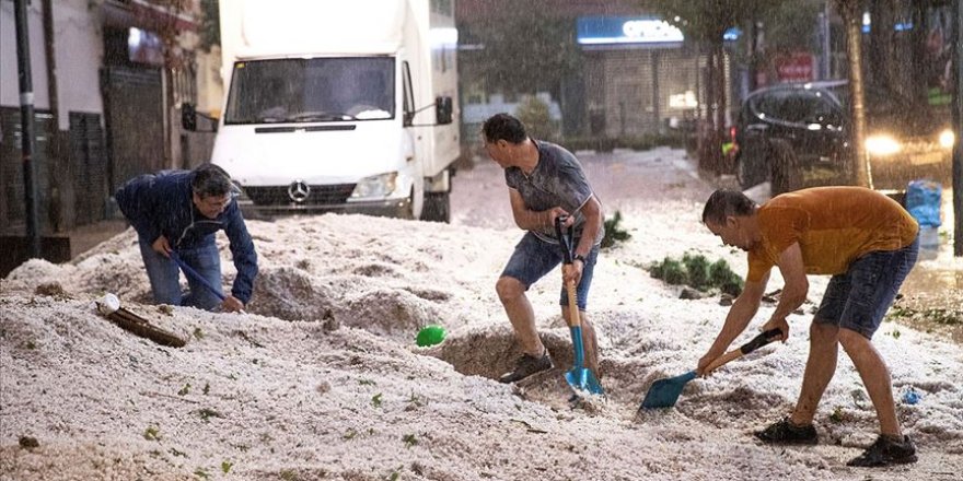 Madrid'de Yağmur ve Dolu Hasara Yol Açtı
