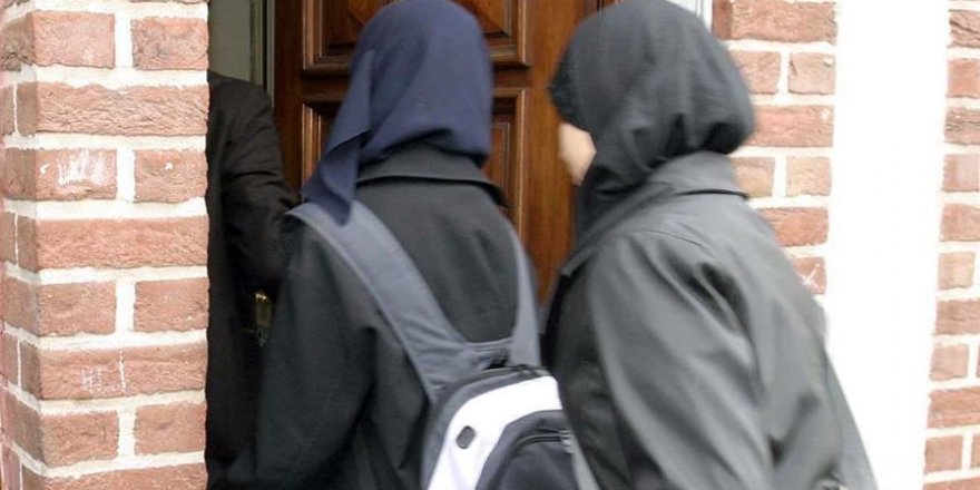 Belçika'da Başörtüsü Yasağına Karşı Bir Öğrencinin Açtığı Dava Öğrencinin Lehine Sonuçlandı