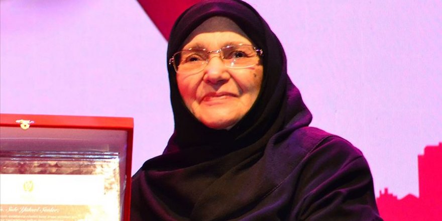 İslami Uyanışın Öncü İsimlerinden Şule Yüksel Şenler Vefat Etti