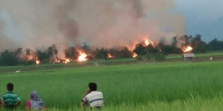 Yıktıkları Arakan Köylerinin Yerine Kışla ve Hükümet Binaları Yapmışlar