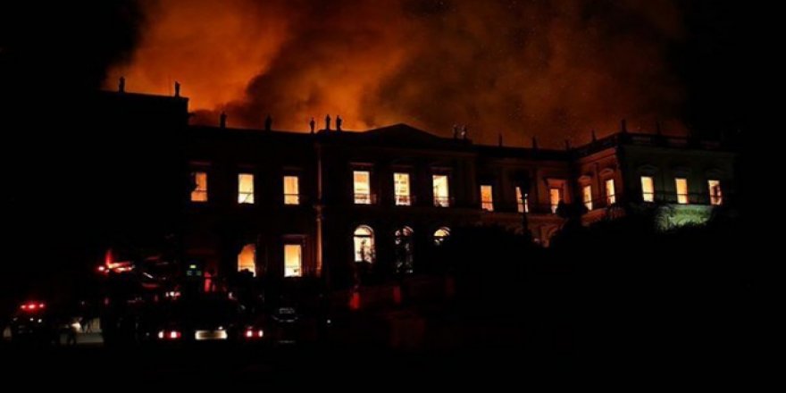 Brezilya'da Hastanede Yangın Çıktı