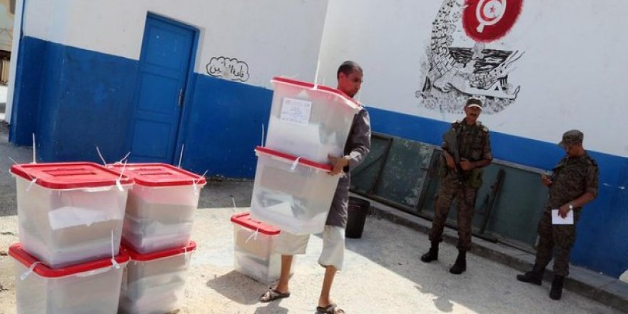 Tunus'taki Cumhurbaşkanlığı Seçimlerinde İkinci Tur Bekleniyor