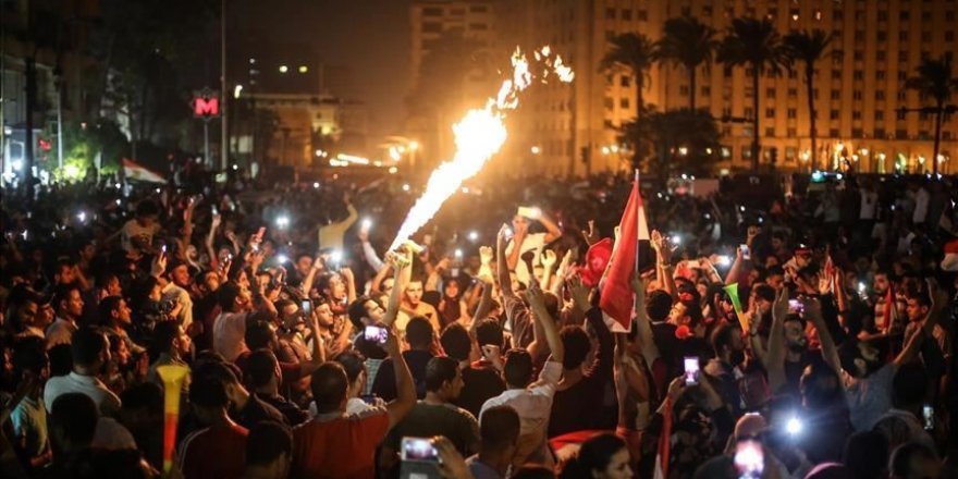 Mısır'da 'Tahrir Meydanı' Etiketi 1 Milyonu Aştı