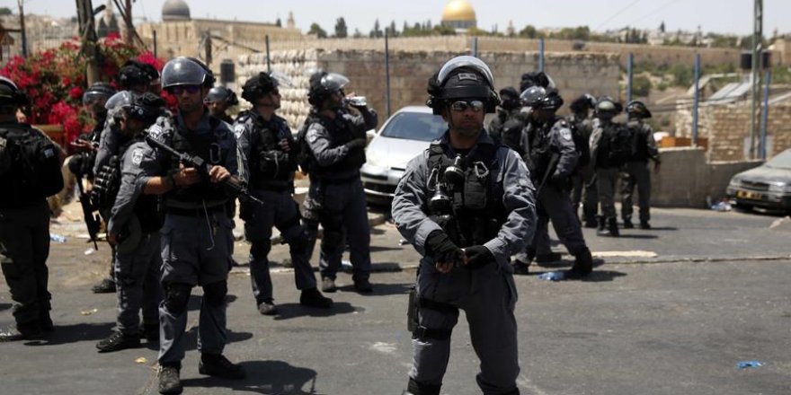 İşgal Güçleri Kudüs'te 25 Filistinliyi Gözaltına Aldı