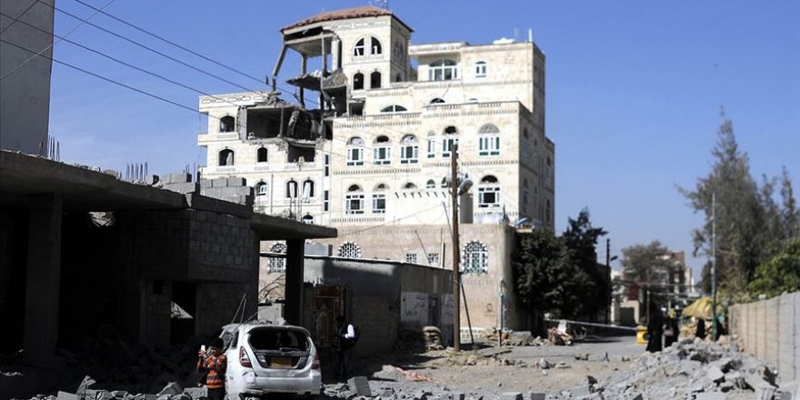 Koalisyon Güçleri Yemen'e Havadan Saldırdı: 16 Sivil Öldü