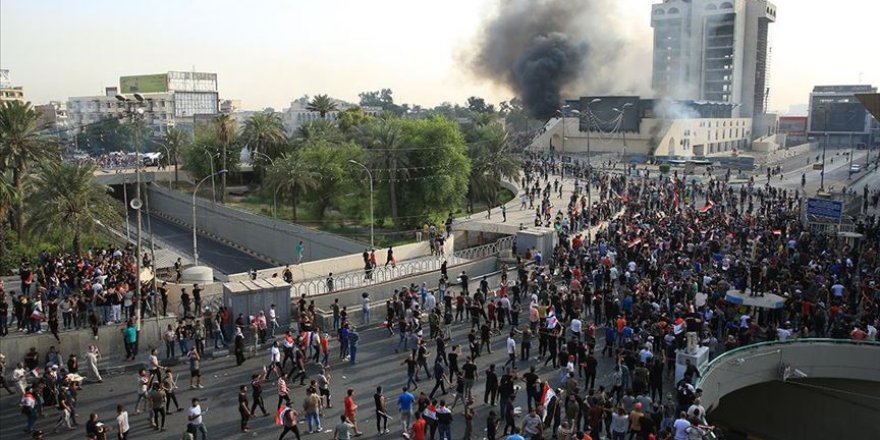 Bağdat'ta Hükümet Karşıtı Gösterilerde 3 Kişi Hayatını Kaybetti