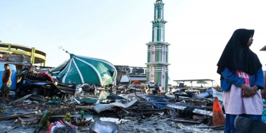 Endonezya'da Geçen Ay 924 Deprem Meydana Geldi