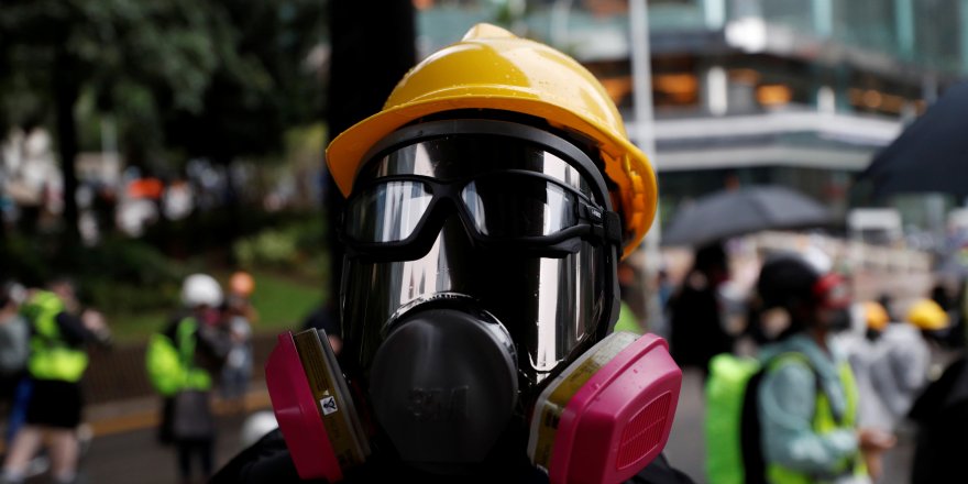 Hong Kong'da Maske Yasağını İhlal Eden 70 Kişi Gözaltına Alındı