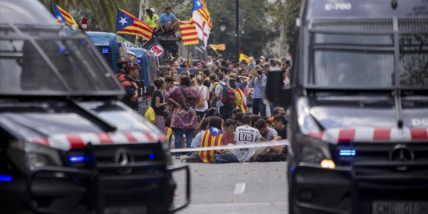 İspanyol Polisinden Katalan Protestoculara Müdahale