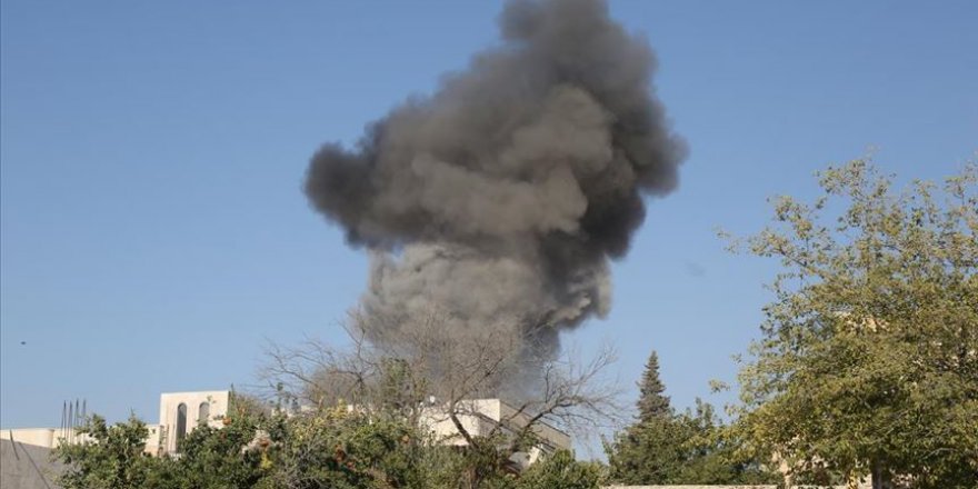 İdlib'e Hava ve Kara Saldırıları Sürüyor