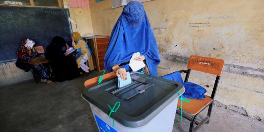 Afganistan'da Seçim Sonuçları Bir Hafta Sonra Açıklanacak