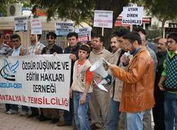 Antalya Özgür-Der: “Darbeciler Yargılansın!”
