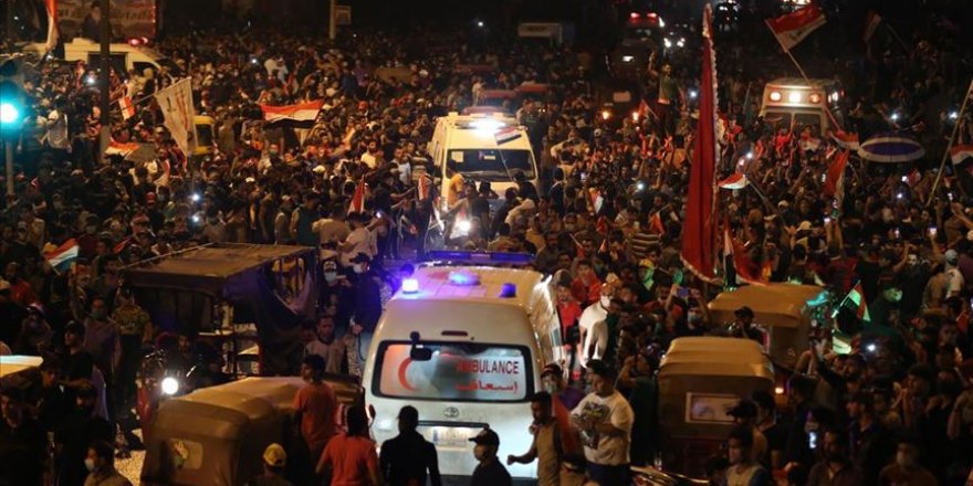 Tahrir Meydanı'ndan 'Hükümet İstifa' Sesleri Yükseliyor