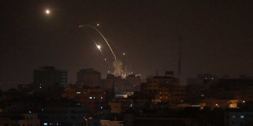 İşgalci İsrail Gazze’ye Saldırdı