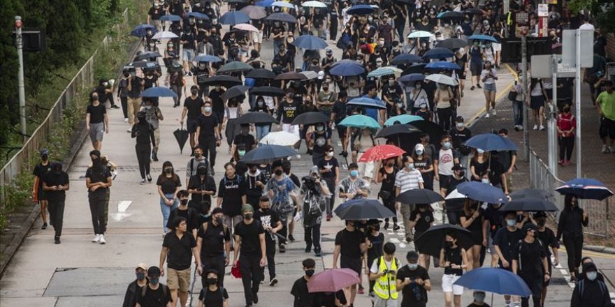 Hong Kong'da Protestocular, Seçim Sonuçlarına Rağmen Tekrar Sokaklarda