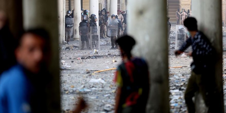 Irak'ın Zikar Kentindeki Gösterilerde 2 Kişi Öldü, 33 Kişi Yaralandı