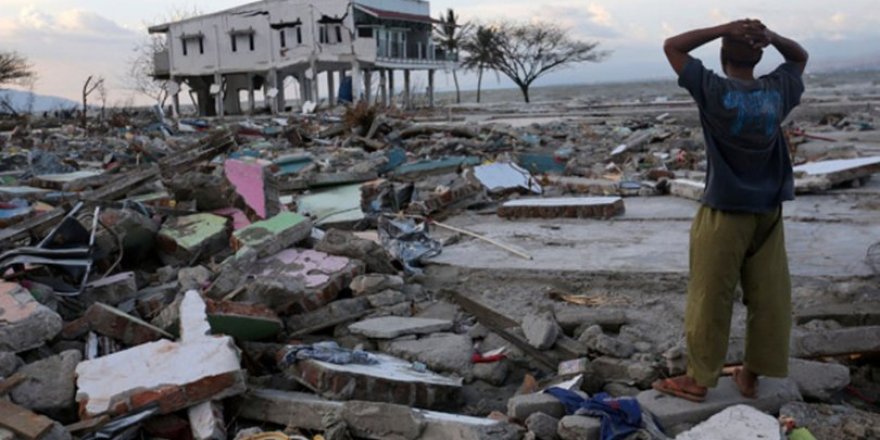 Endonezya'daki Doğal Afetlerde 11 Ayda 462 Kişi Öldü 