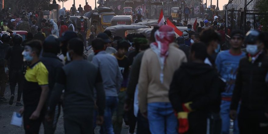 Bağdat'ta Gösterilerin Sürdüğü Meydanda Bıçaklanan Gazeteci Öldü