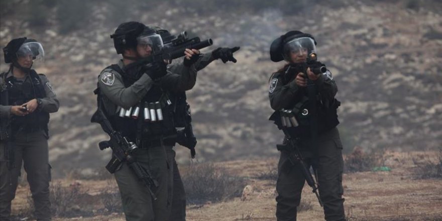 Siyonist İşgal Güçleri Batı Şeria'da 2 Filistinliyi Yaraladı