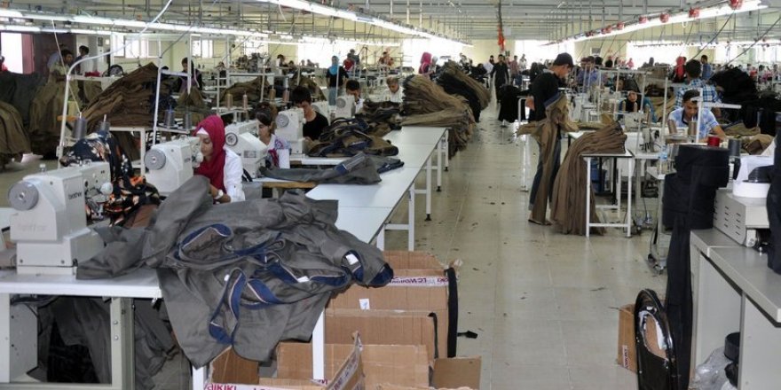 Irkçı-Ayrımcı Zihniyetin İddialarının Aksine Suriyeliler Tekstil Sektörüne Yük Değil