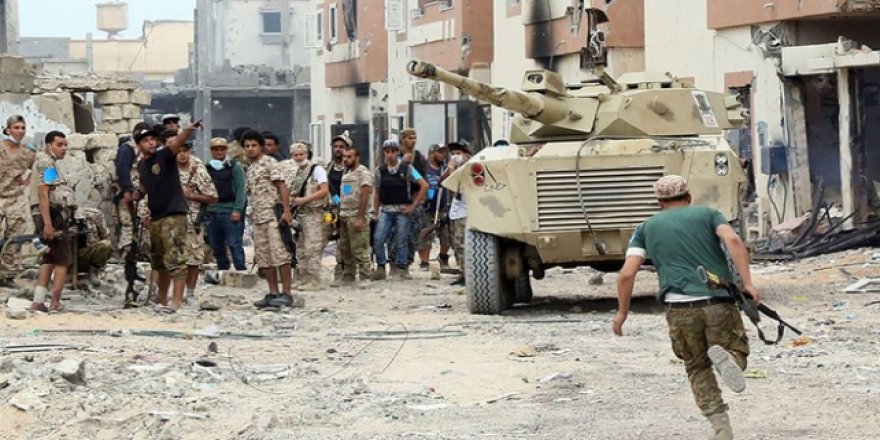 Sirte'ye İlerleyen Hafter Güçleri Püskürtüldü