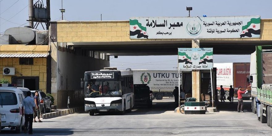 Suriye'ye İnsani Yardımların Gönderildiği Sınır Kapıları İkiye İndirildi