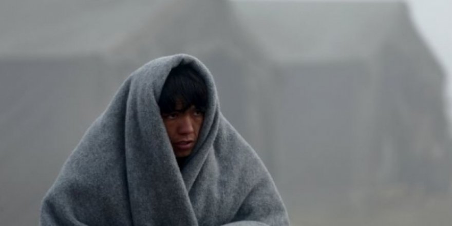 Afganistan’da Mülteci Kampını Soğuk Vurdu: 5 Kişi Hayatını Kaybetti