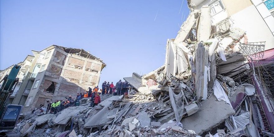Bakan Turhan: Deprem Bölgesinde Ulaşımı Engelleyecek Bir Durum Söz Konusu Değil