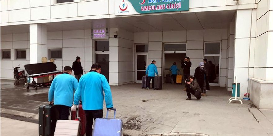 Aksaray'da Tedbiren Hastaneye Kaldırılan 10'u Çinli 12 Kişinin Tedavisi Sürüyor