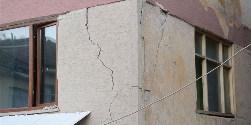 Malatya'da Depremden Zarar Gören 37 Bina Yıkılacak