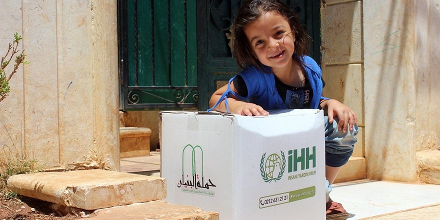 İHH, Geçen Yıl Suriye'de 700 Bin Kişiye Yardım Ulaştırdı
