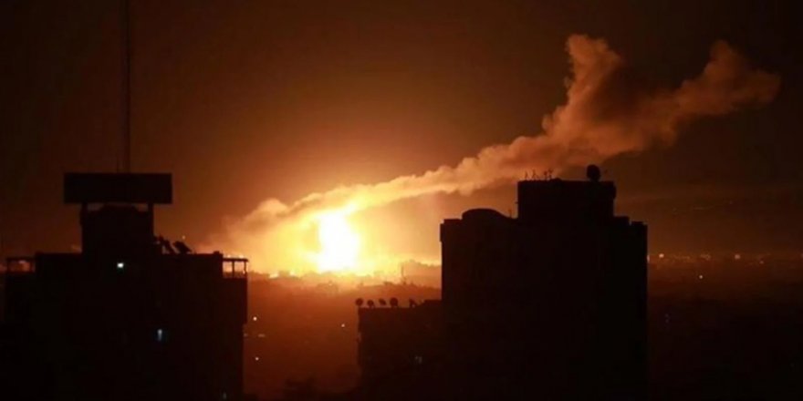 İsrail Gazze'yi Bombaladı