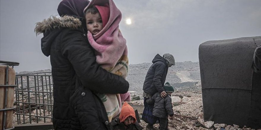 Son 6 Günde 148 Bin Sivil Daha Türkiye Sınırı Yakınlarına Göç Etti