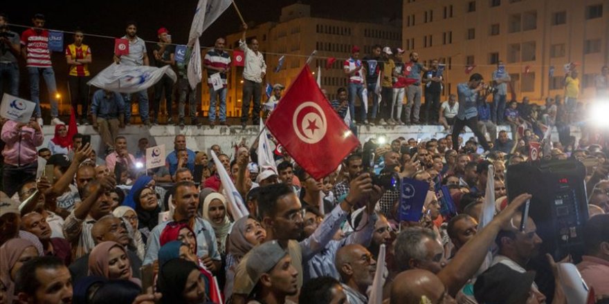 Tunus’taki El-Fahfah Hükümeti ve Nahda’nın Değişen Tutumu