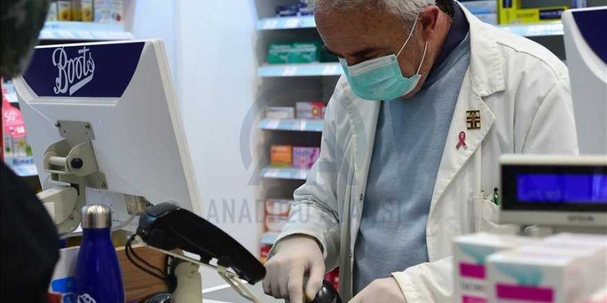 İtalya'da Koronavirüsten Ölenlerin Sayısı 3'e Yükseldi