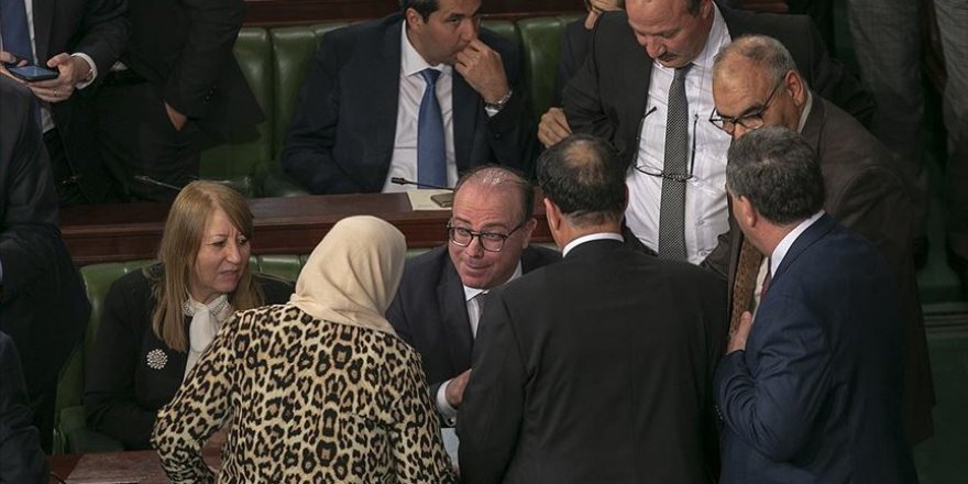 Tunus'ta Fahfah Hükümeti Güvenoyu Aldı