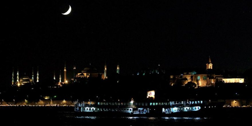 İstanbul'da Gece Vapur Seferleri Başlıyor