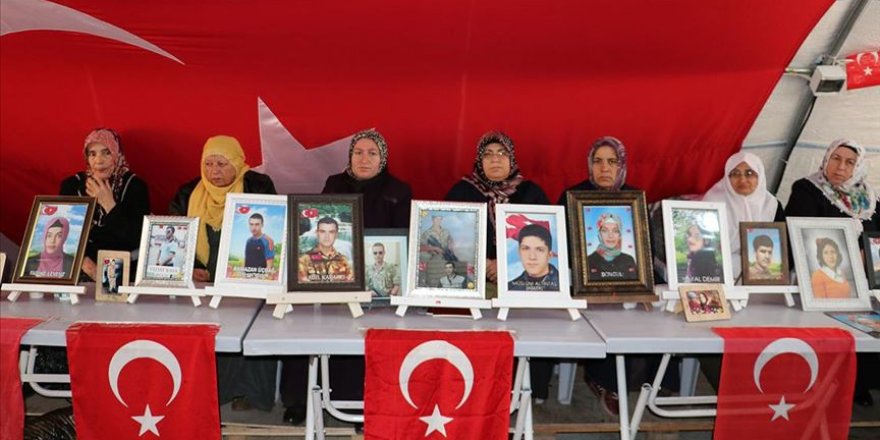 İki Ailenin Daha Evladı PKK’dan Kurtuldu